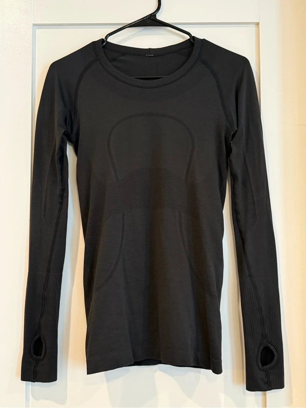 Lululemon Black Long-Sleeve swiftly full length